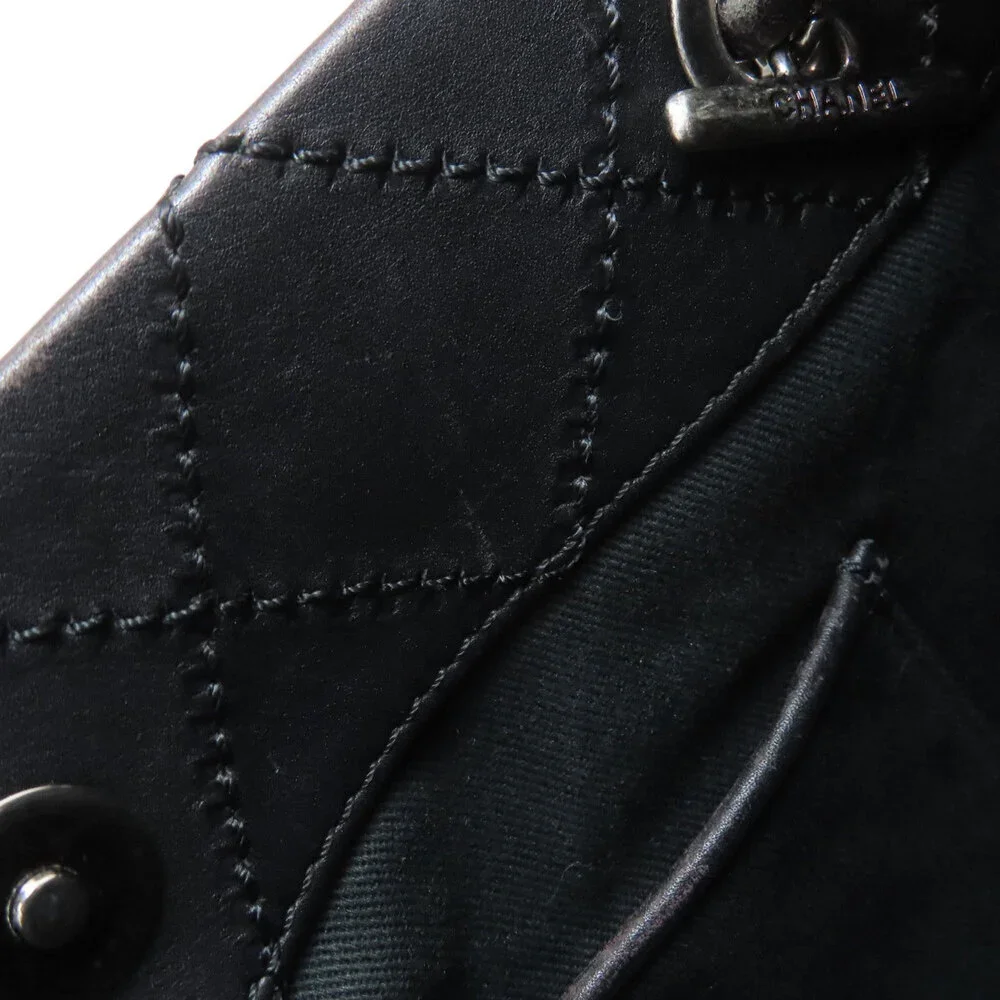 CHANEL Black Shoulder Bag